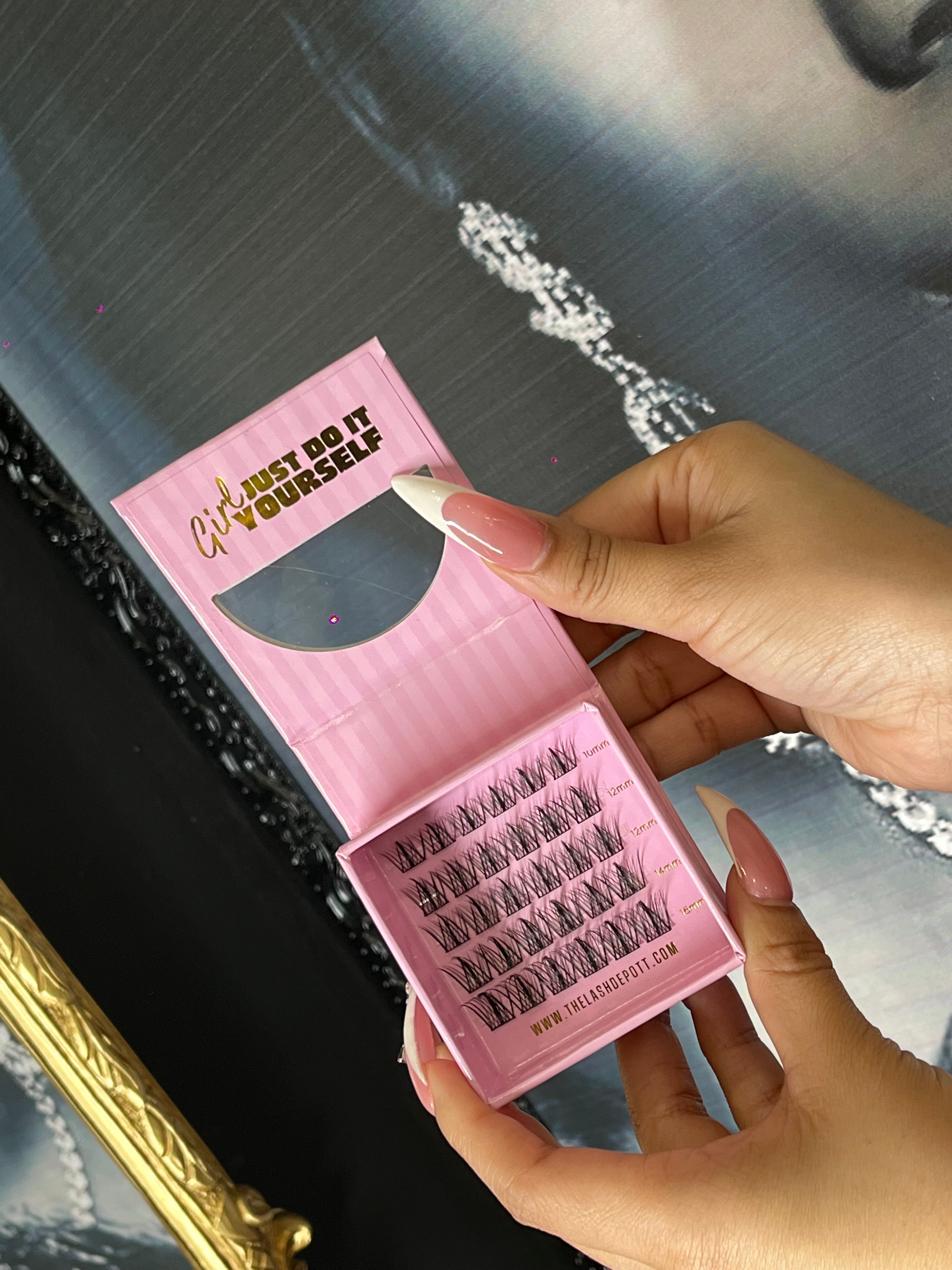 The Lash Vault Cluster Lashes