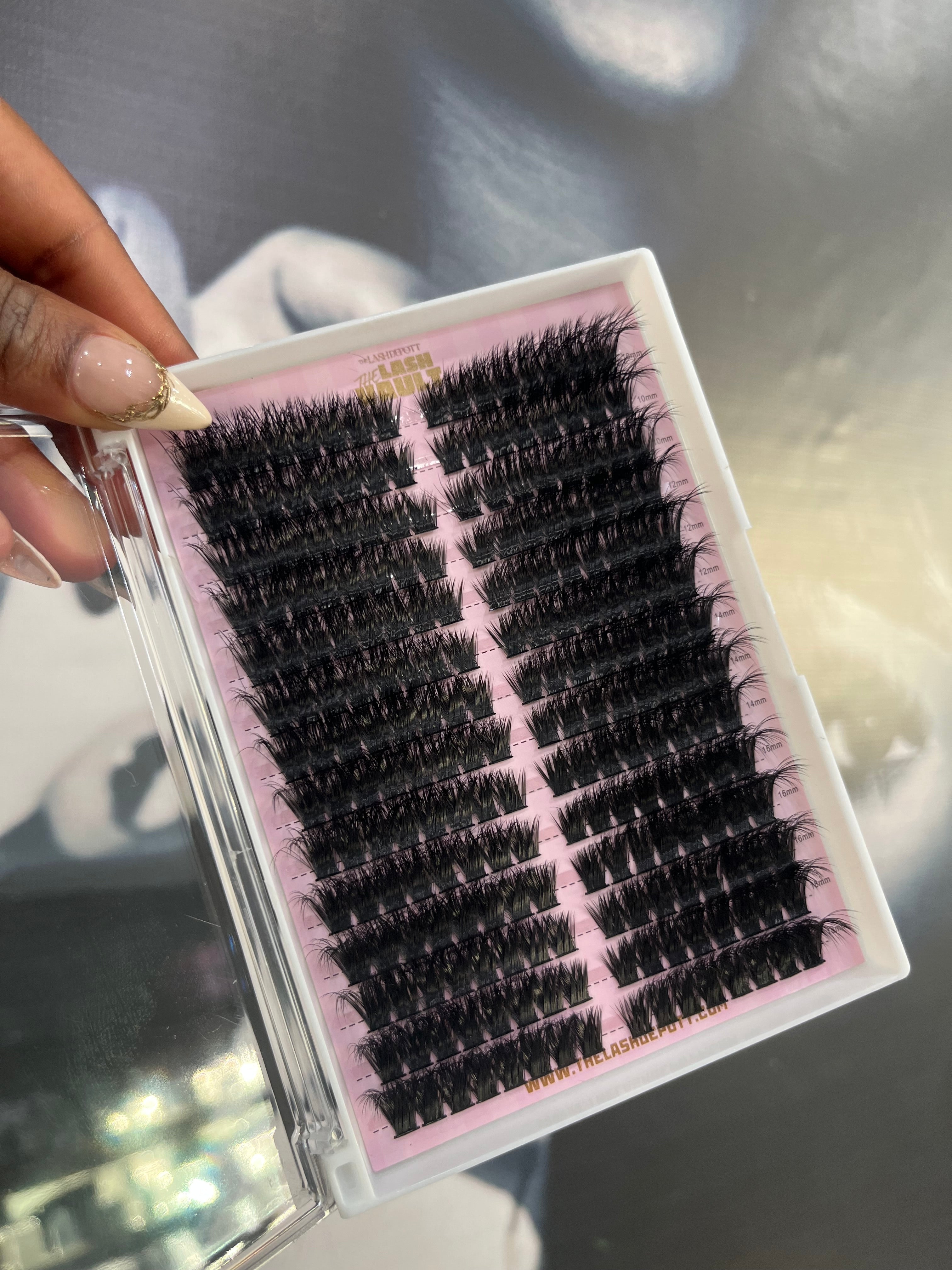 The Lash Vault Lash Clusters