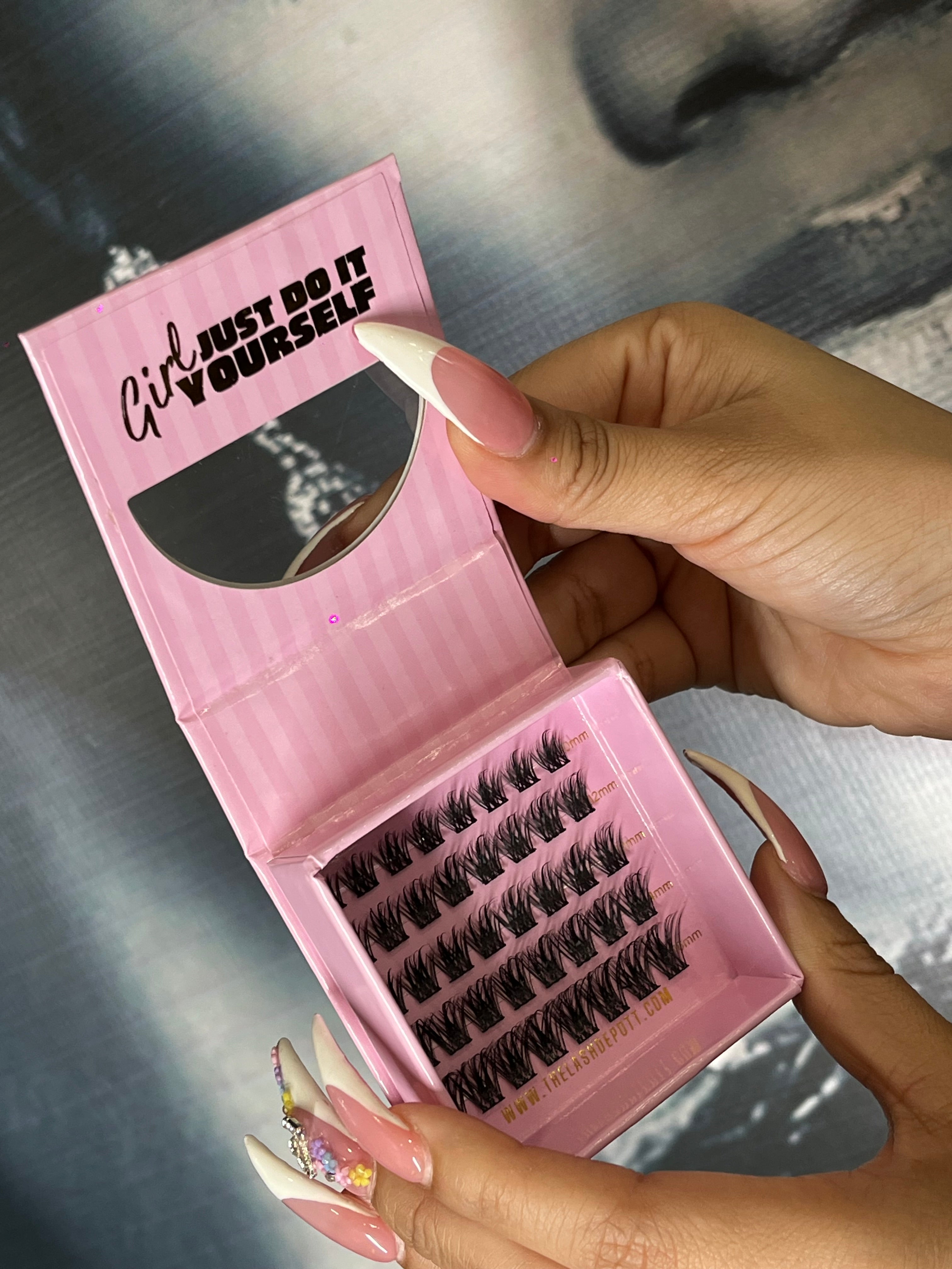 The Lash Vault Cluster Lashes