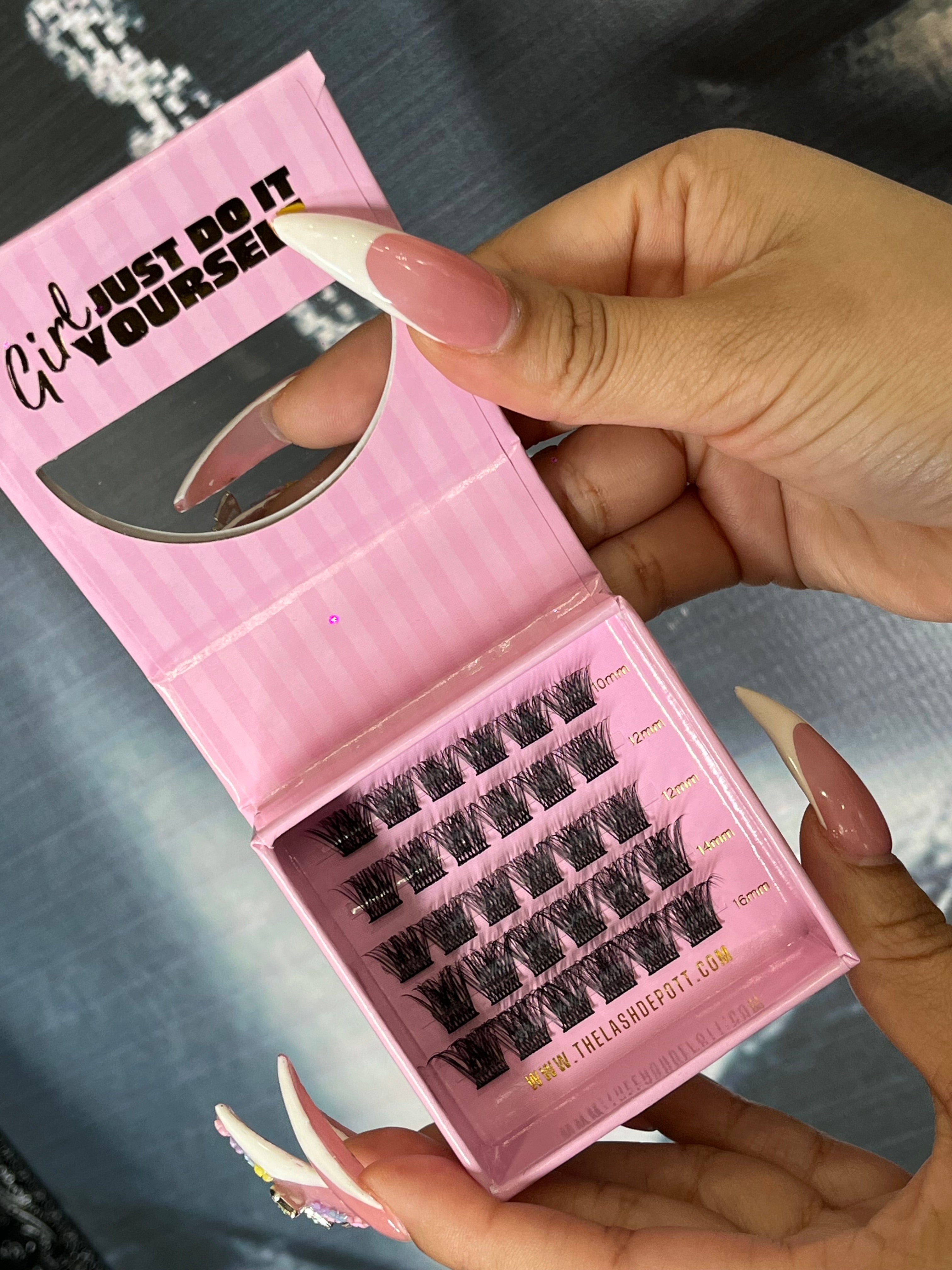 The Lash Vault Cluster Lashes