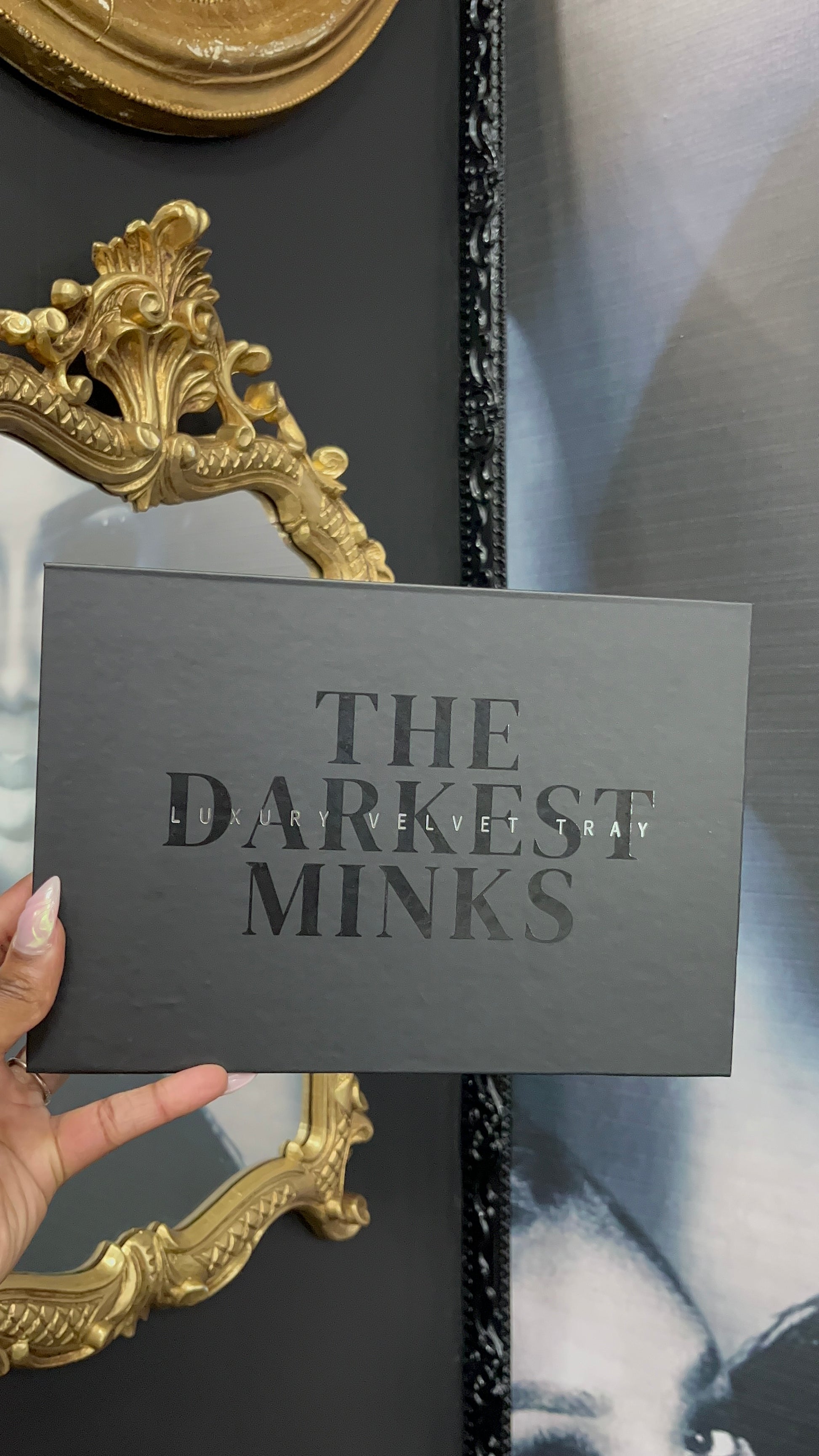 THE DARKEST MINKS - DD Curl