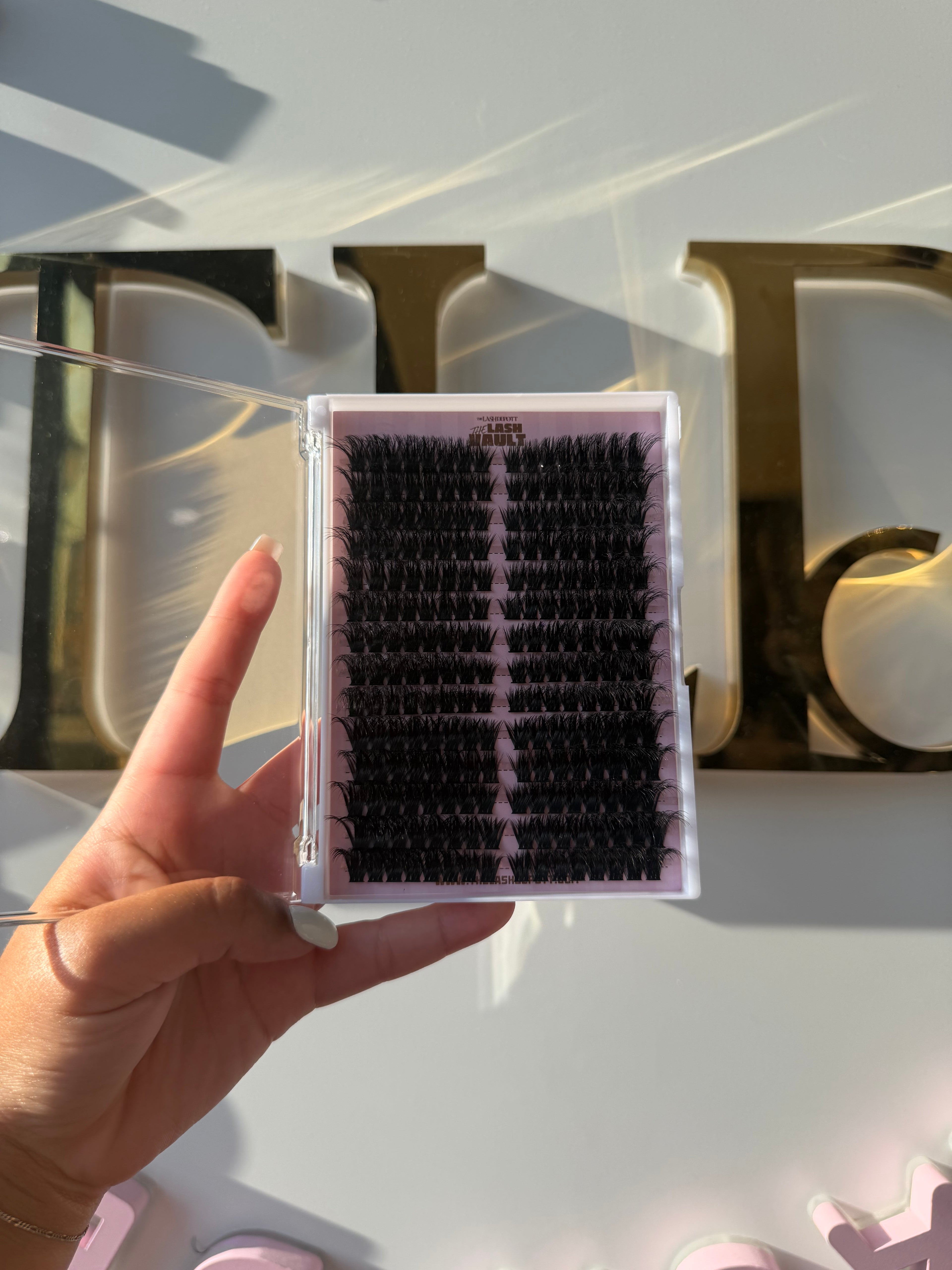 The Lash Vault Lash Clusters