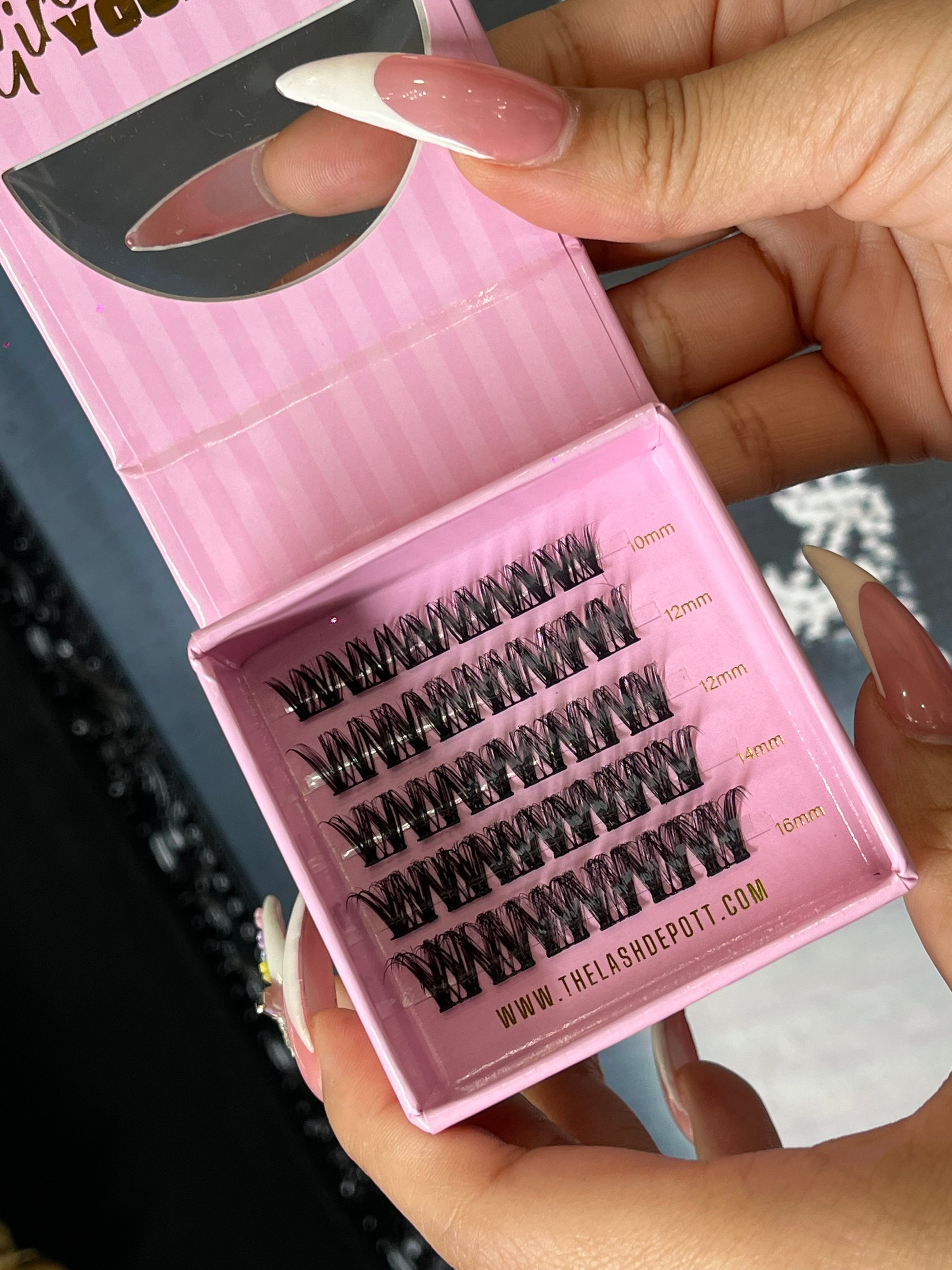 The Lash Vault Cluster Lashes