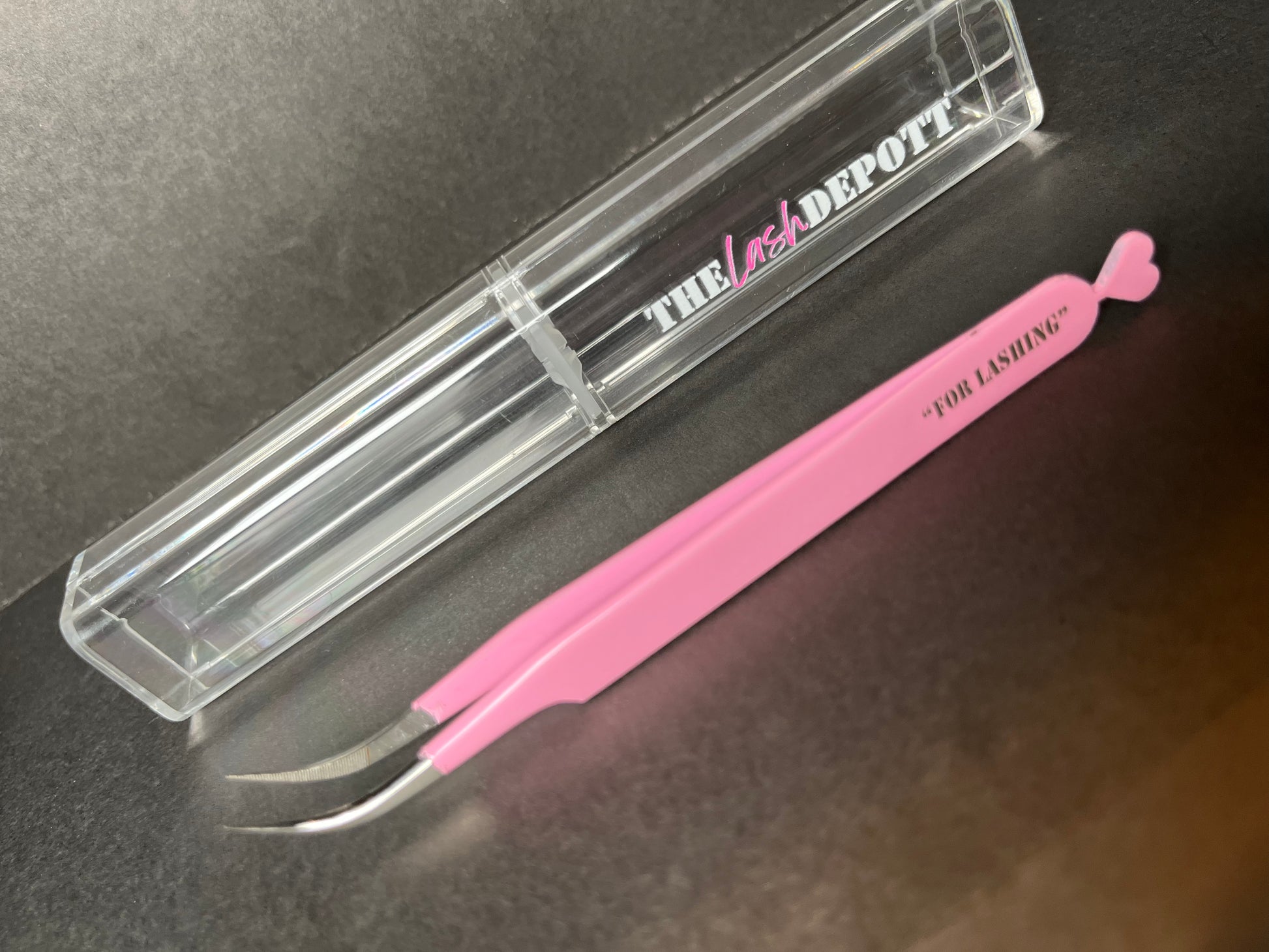 Tweezers
