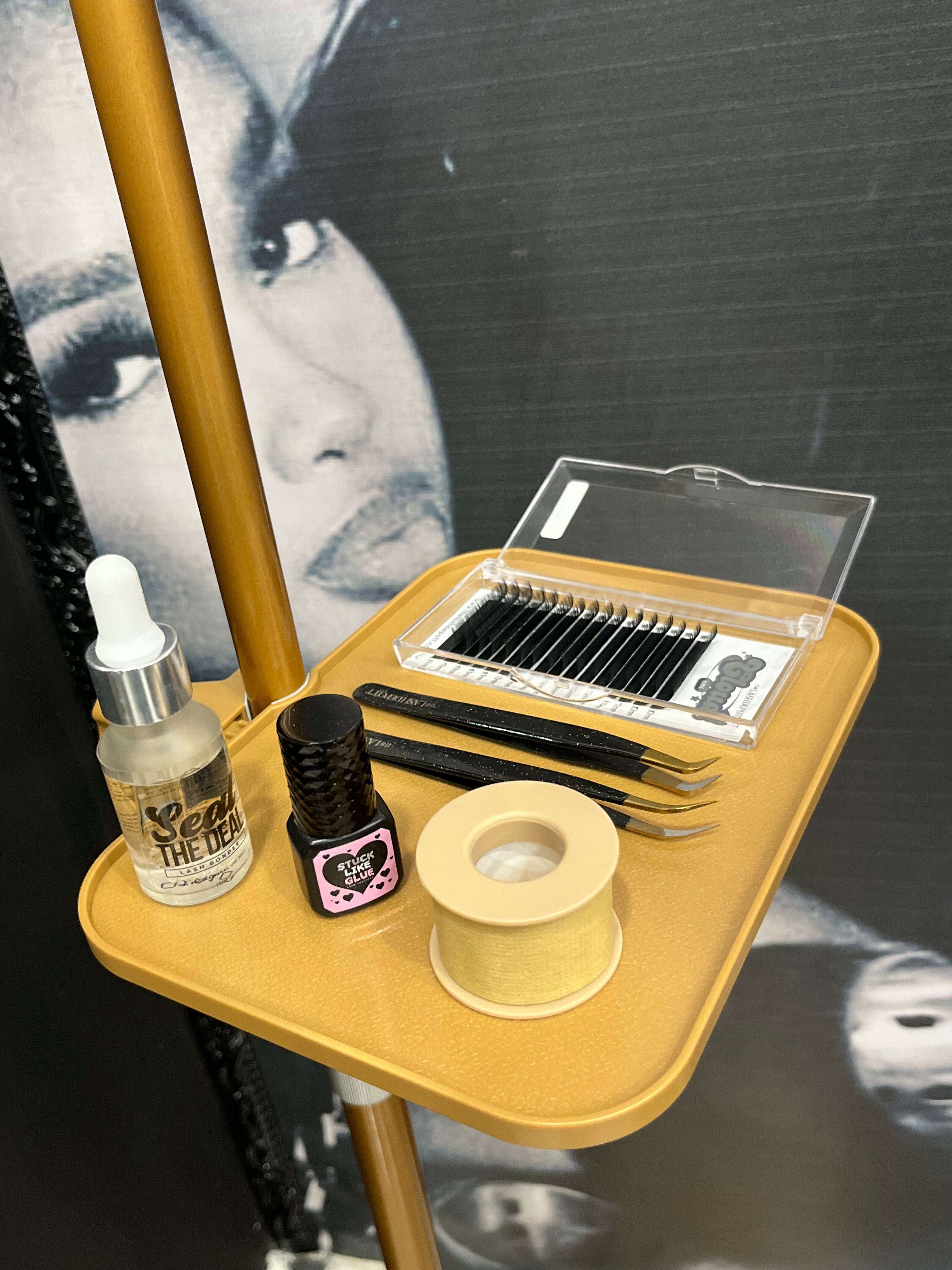 Clip on Tray