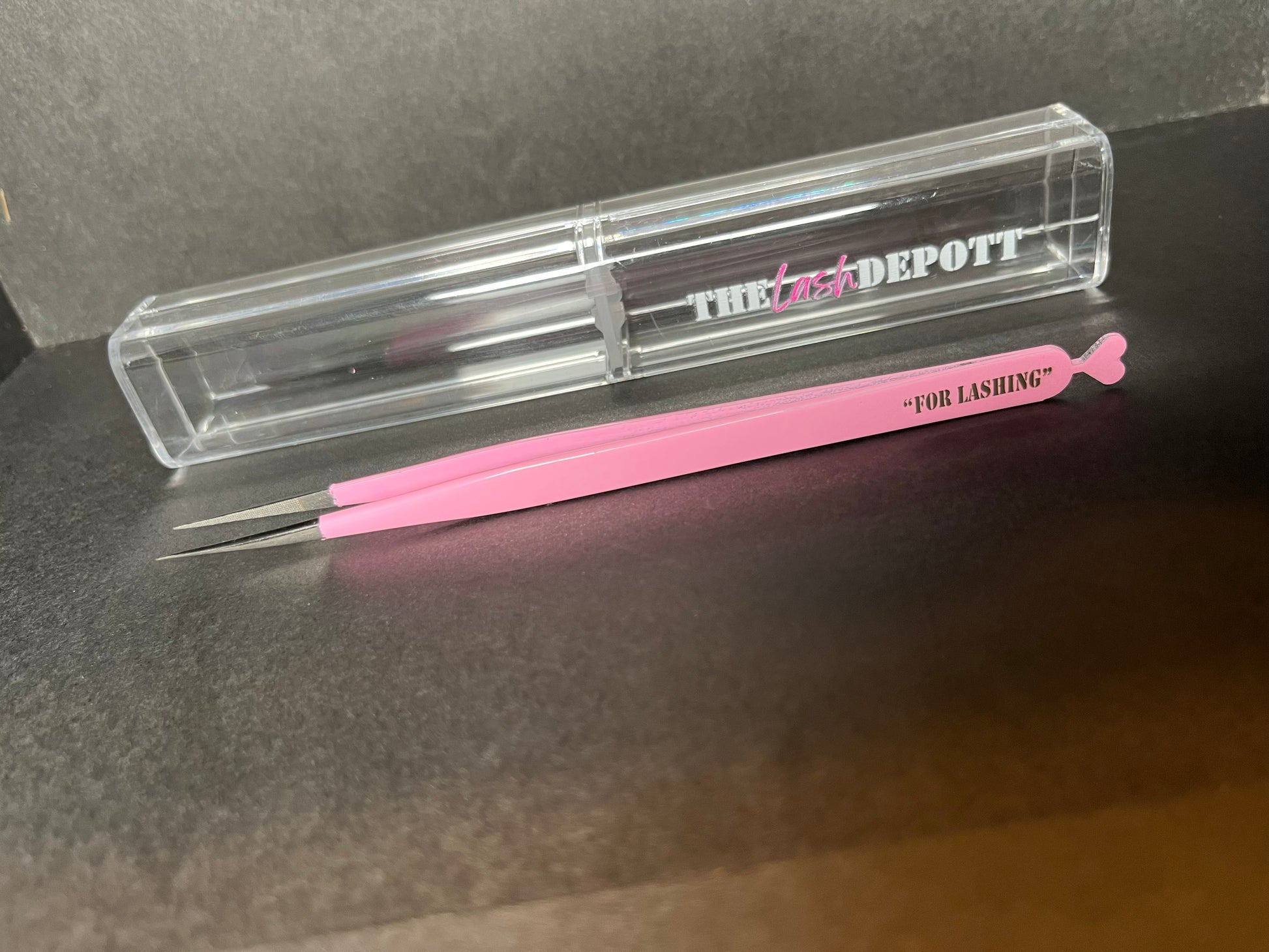 Tweezers