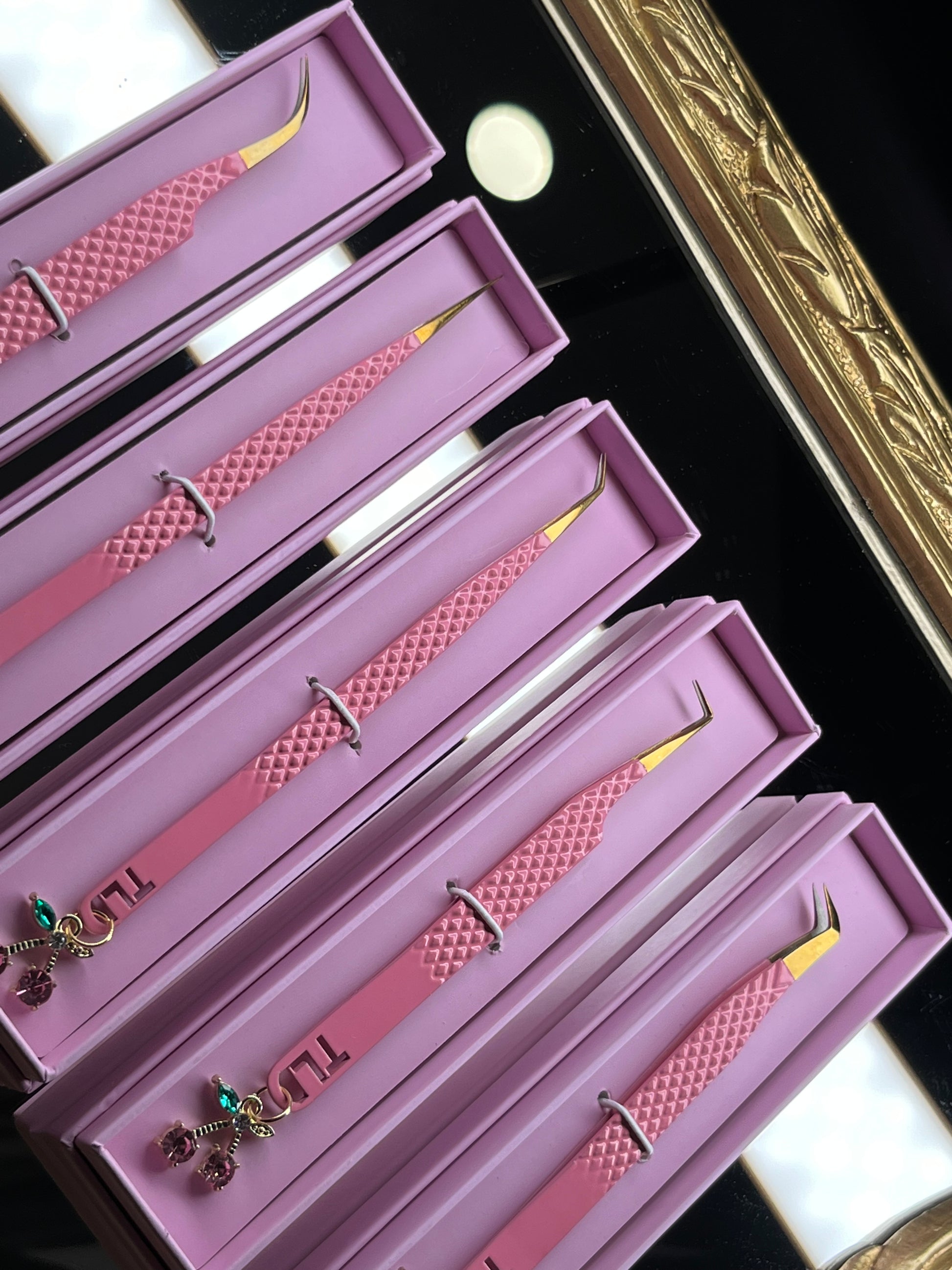 Cherry On Top Tweezer