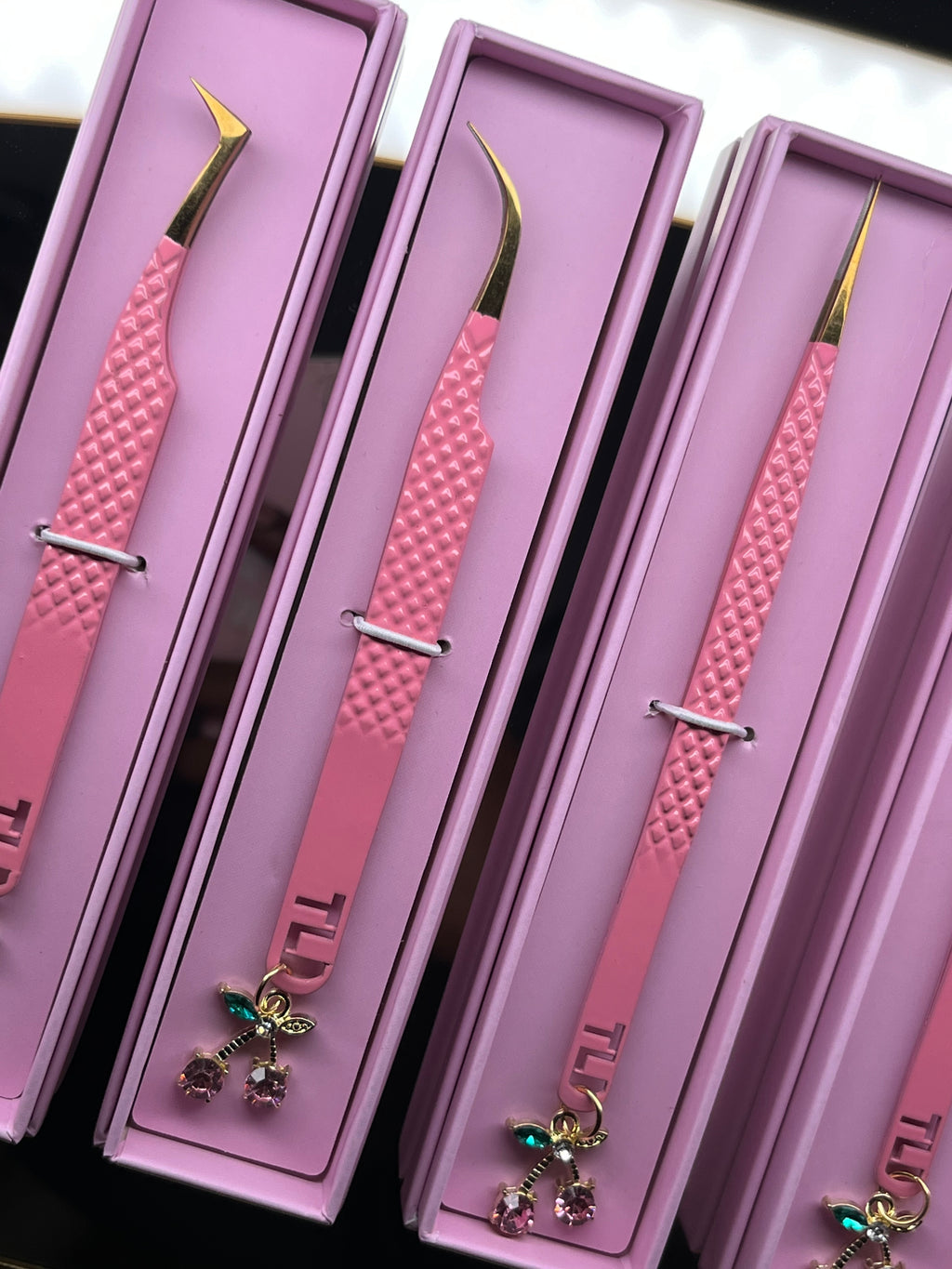 Cherry On Top Tweezer