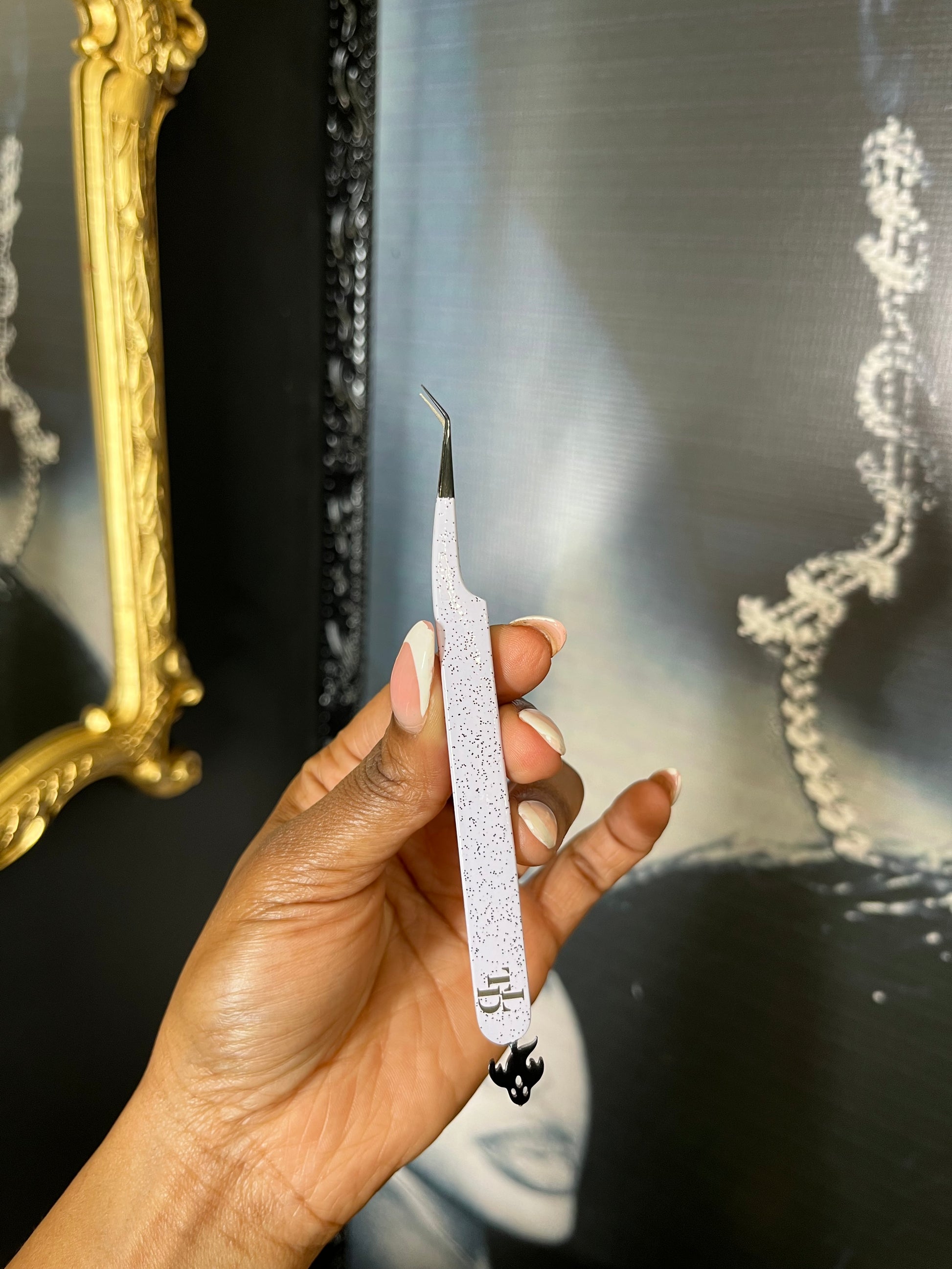 Serial Lasher Halloween Tweezer