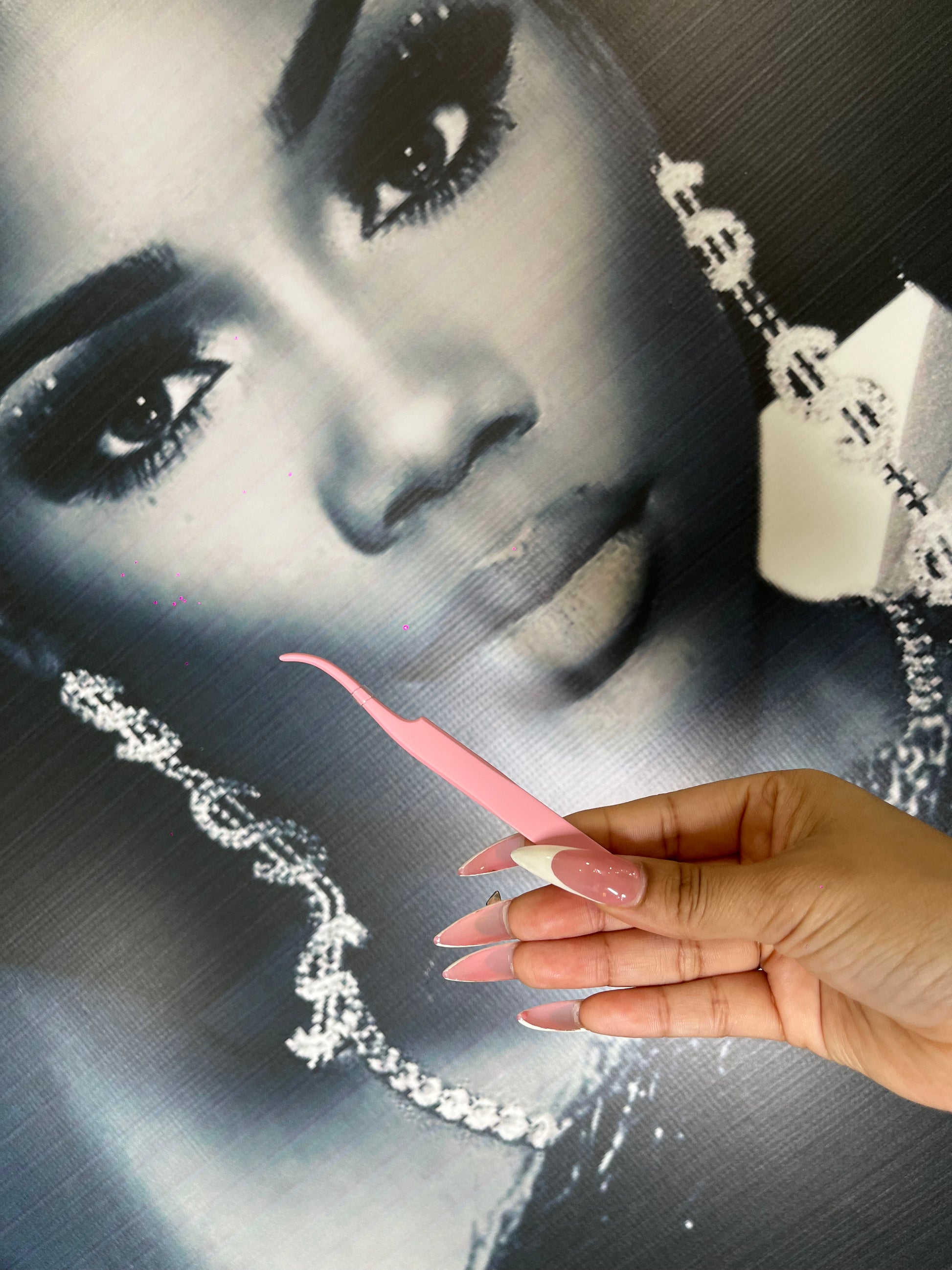Lash Cluster Tweezer