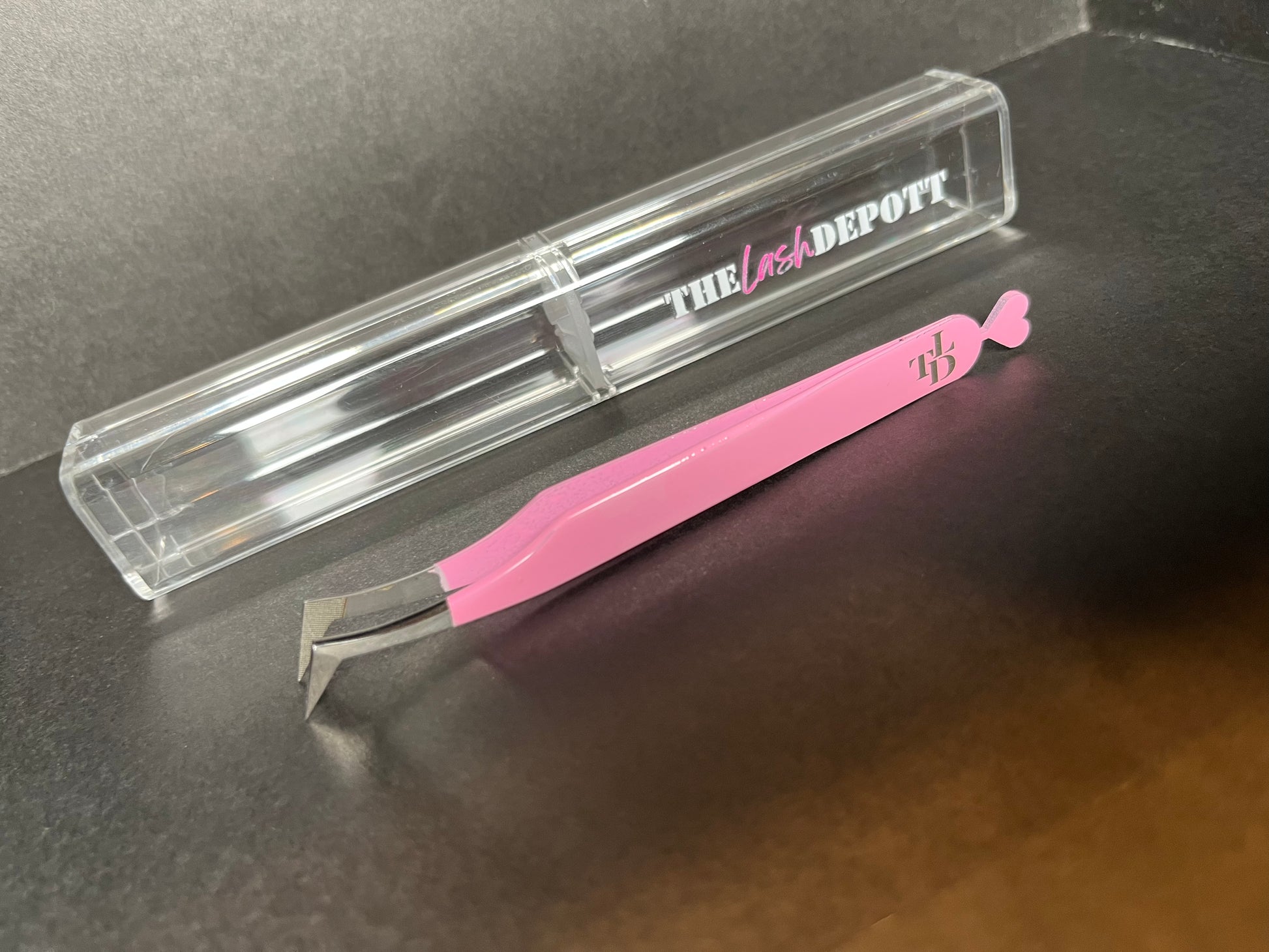 Tweezers