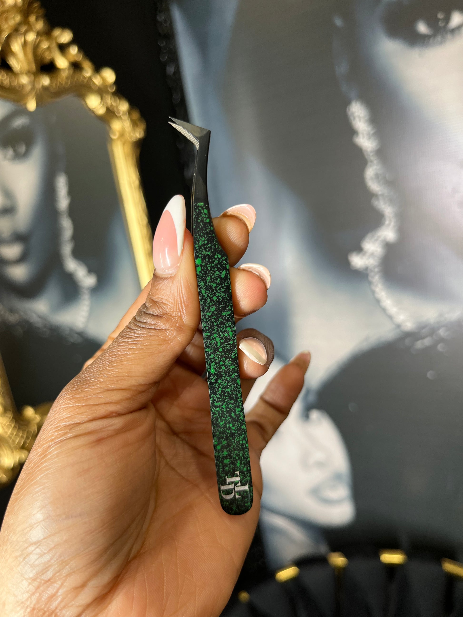 Serial Lasher Halloween Tweezer
