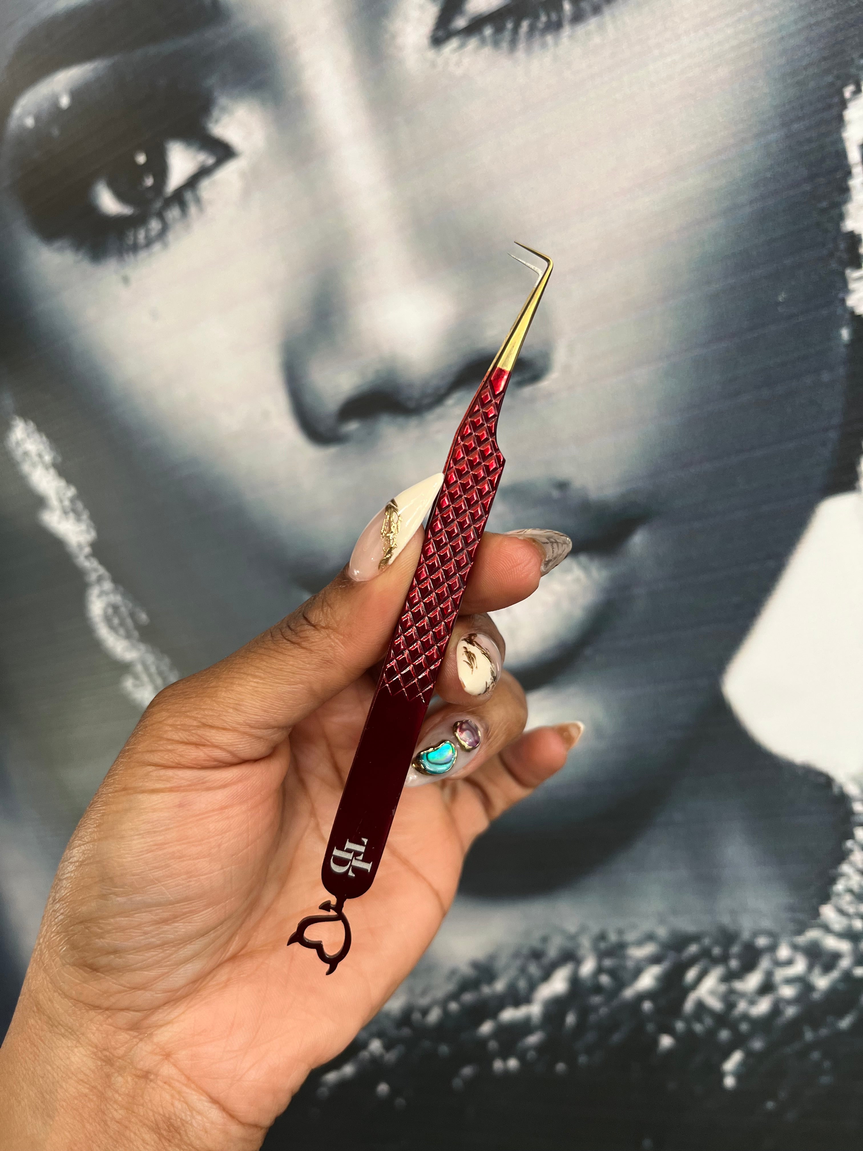 Serial Lasher Halloween Tweezer