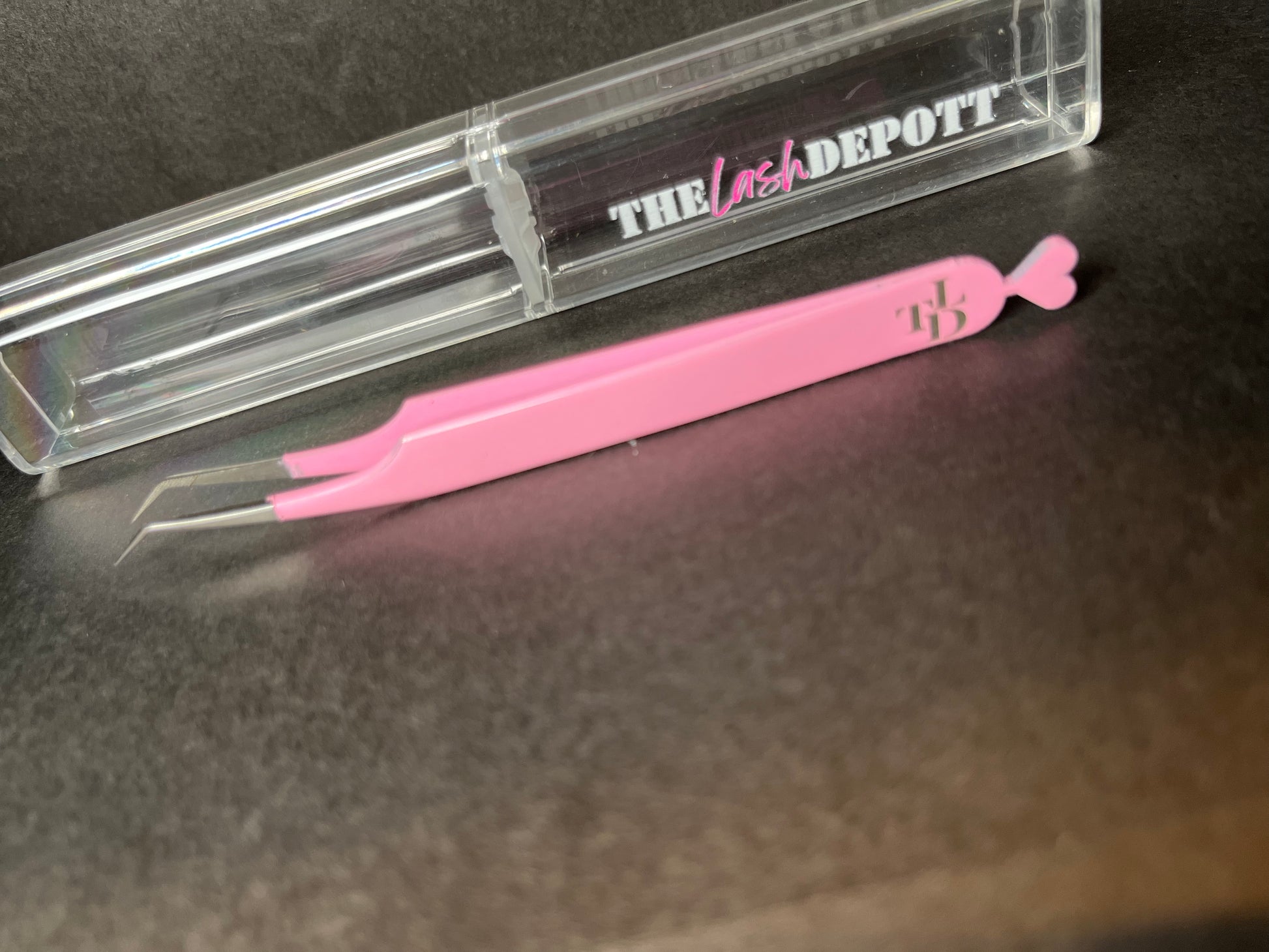 Tweezers