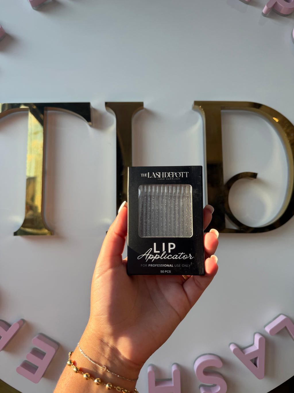 Lip Applicator