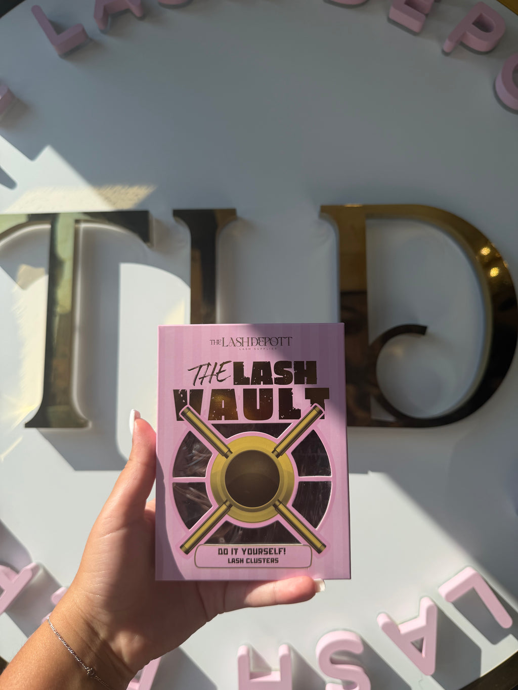The Lash Vault Lash Clusters