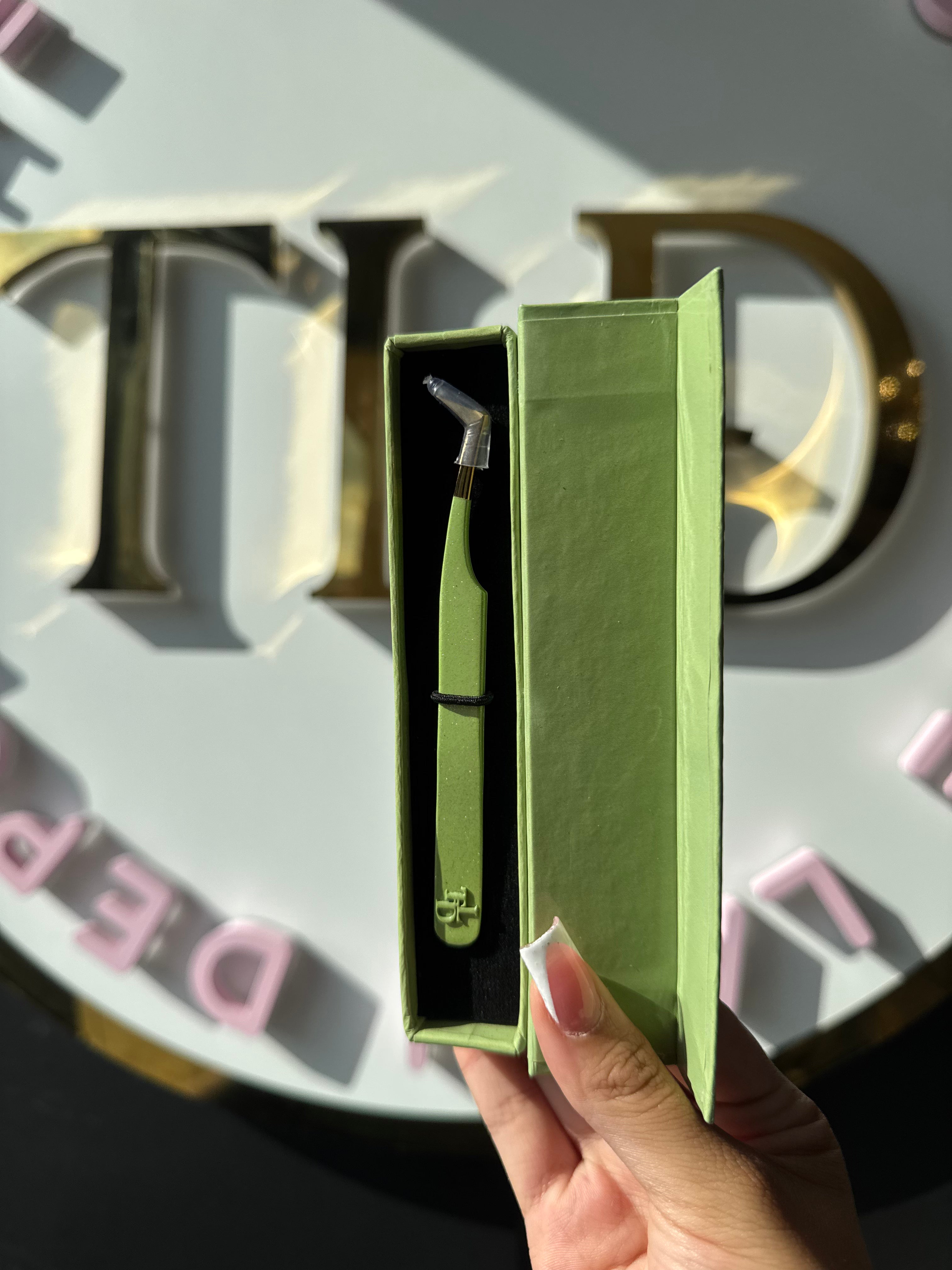 Tropical StarBurst Tweezers