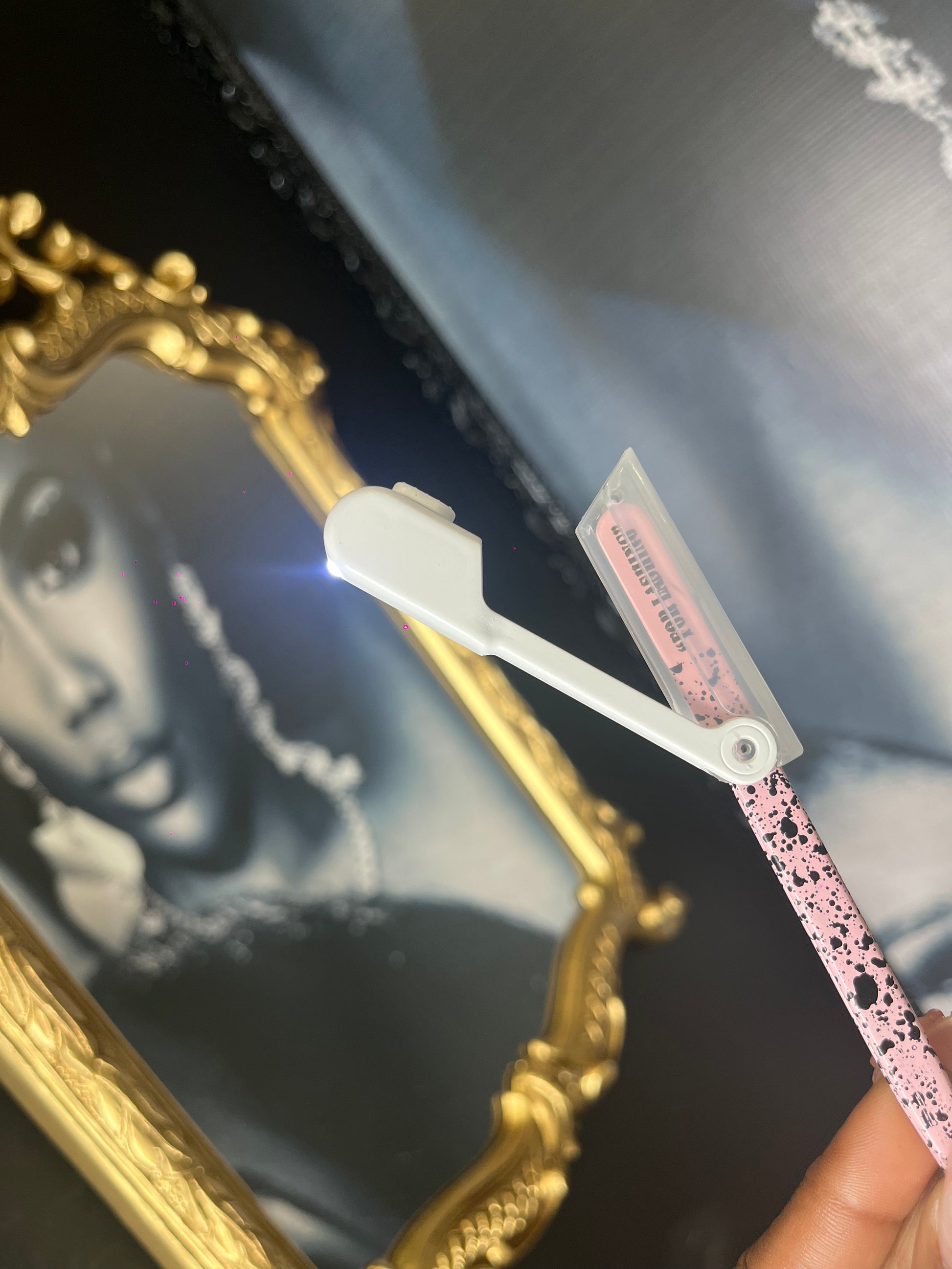 Tweezer Light