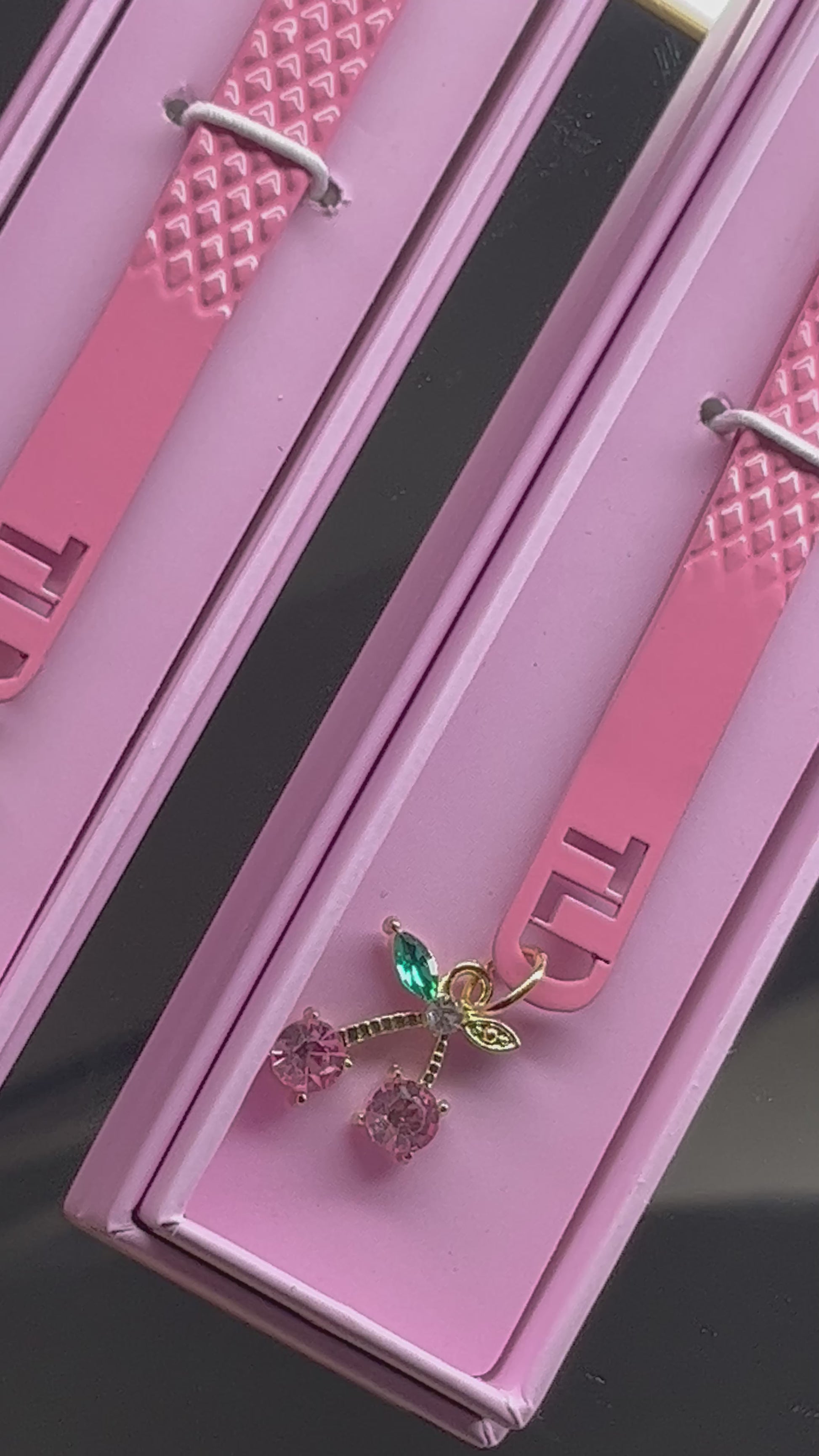 Cherry On Top Tweezer