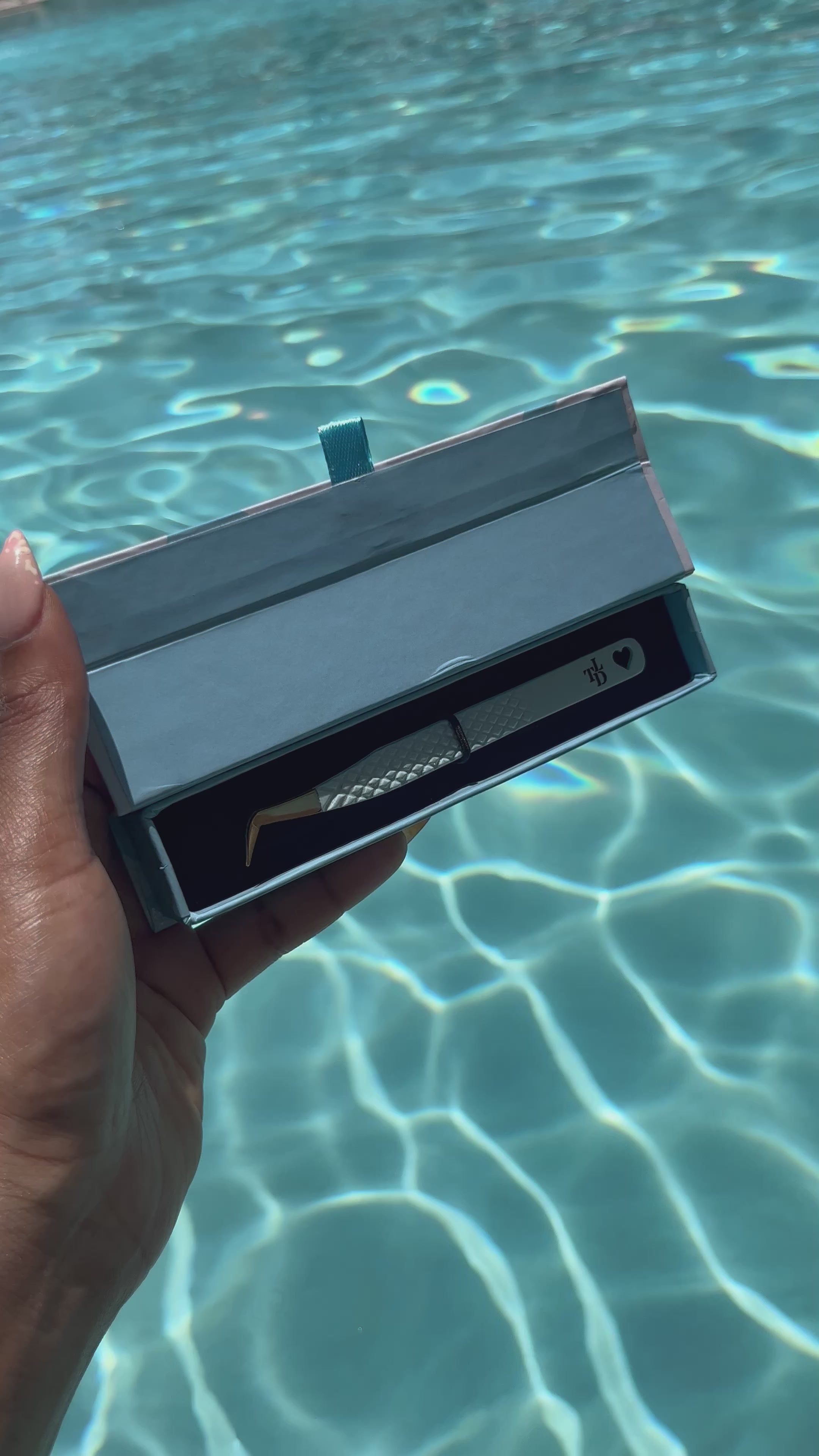 Tropical Tweezers