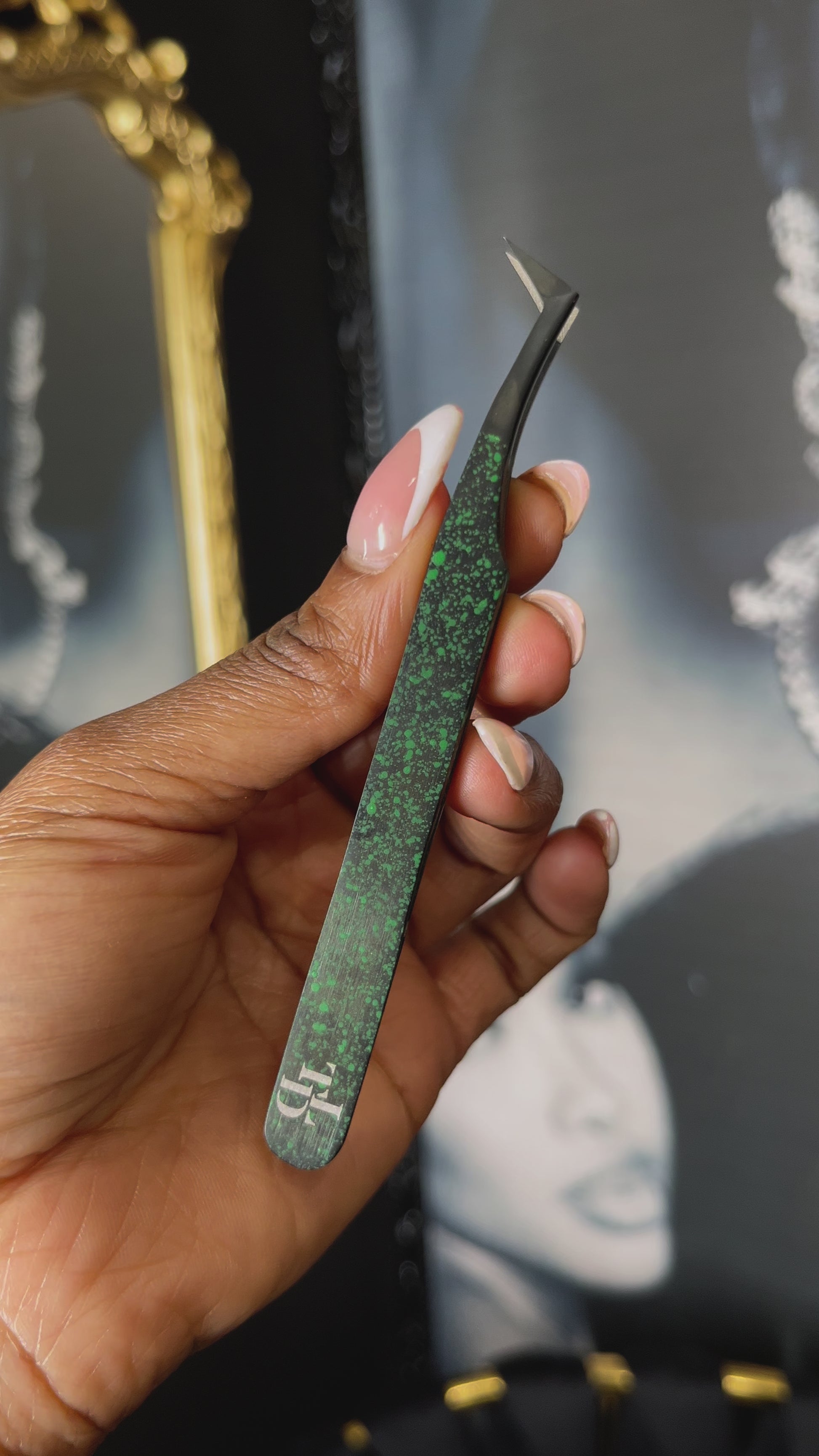 Serial Lasher Halloween Tweezer